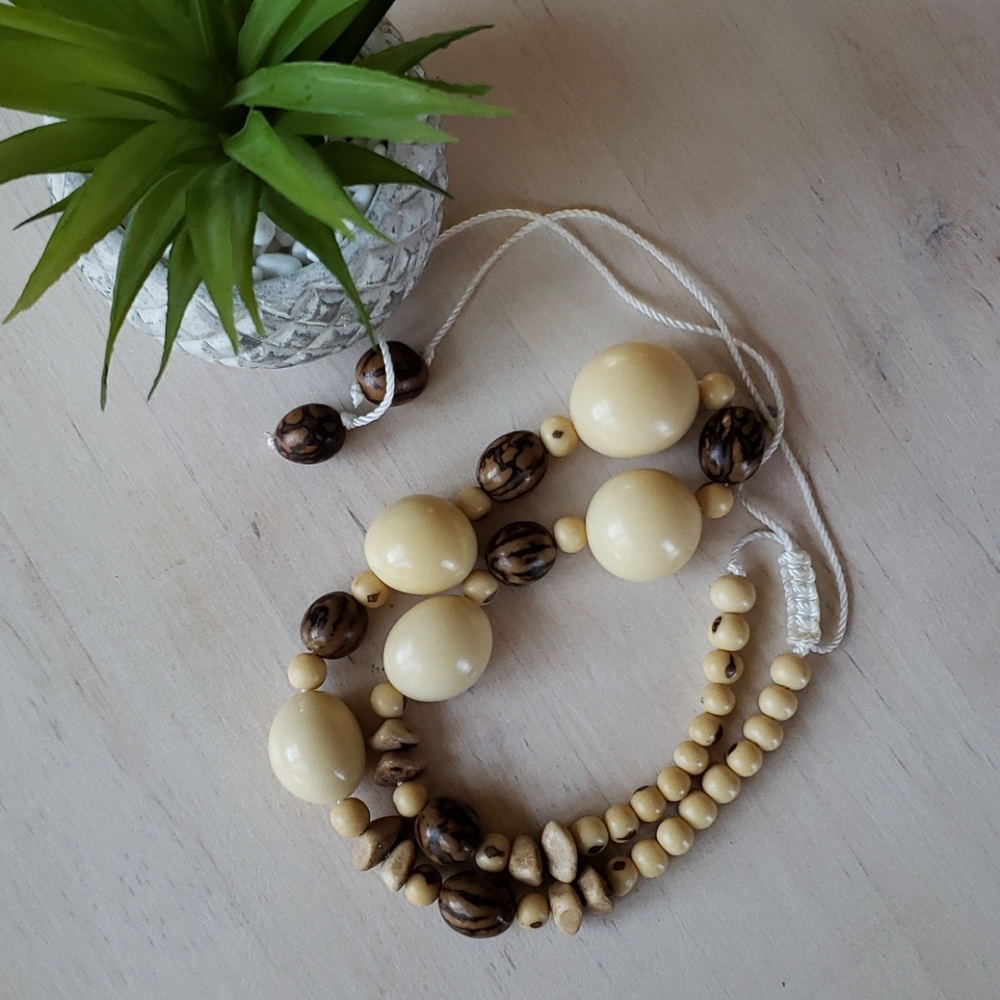 Brazilian Natural Seed Necklease